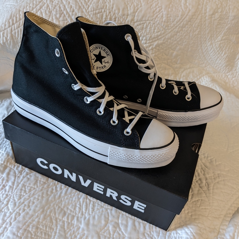Converse Chuck Taylor All Star Lift Platform Canvas Women's sz 12